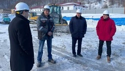 Первый этап строительства современной поликлиники завершили в Углегорске