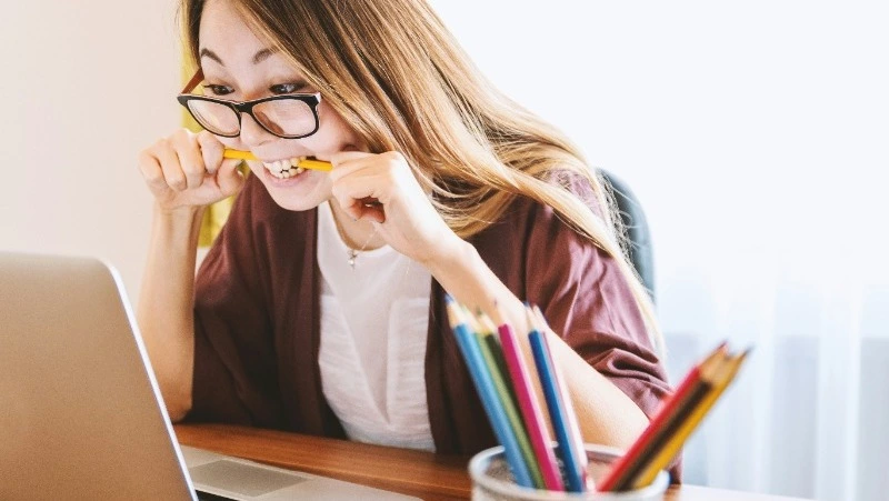 Начальники, коллеги и маленькая зарплата: что больше всего нервирует южносахалинцев на работе