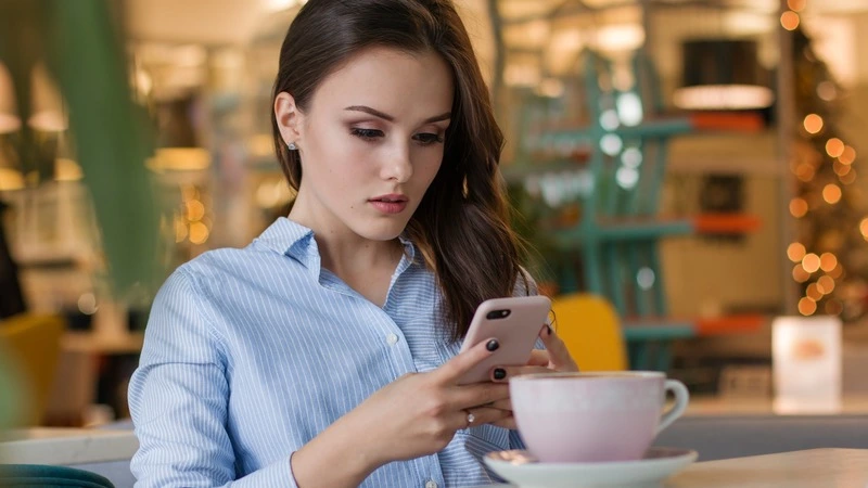 Сахалинка отомстила любовнице мужа объявлениями об интим-услугах