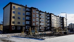 Ключи от квартир в пятиэтажной новостройке в Ногликах получили 90 семей