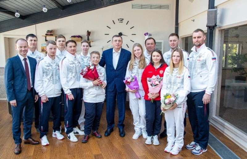 «Люди, сильные духом». Лимаренко встретился с российскими паралимпийцами