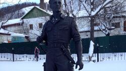 В Углегорске почтили память героев Отечества