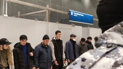 Приставы выдворили с Сахалина девятерых мигрантов 