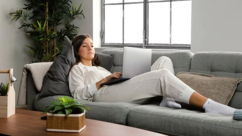 Почти половина жителей Южно-Сахалинска проведут майские праздники дома, 15% — на даче