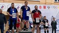 Сахалинские тяжелоатлеты получили две награды всероссийских соревнований