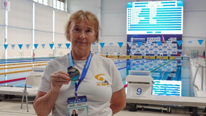 Спортсменка поставила новый рекорд России по плаванию на Сахалине