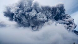 На курильском острове Матуа началось извержение вулкана