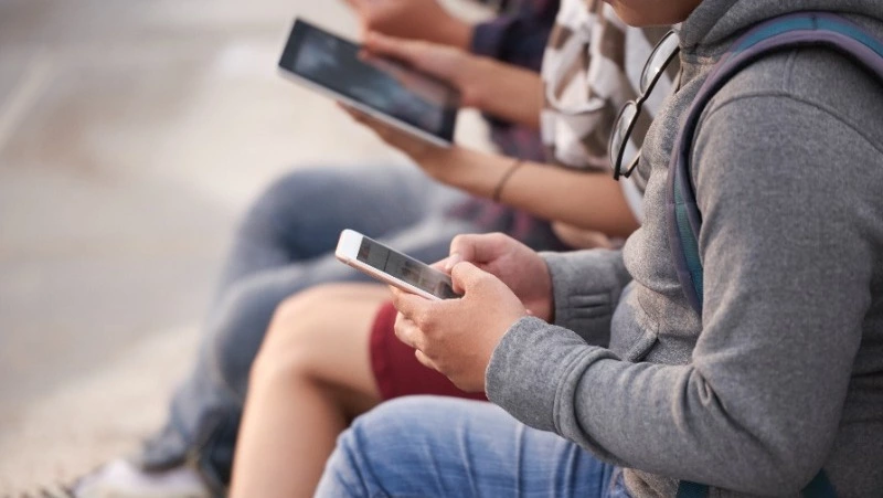 Школьники смонтировали фейковое видео о педофилии и обвинили в этом учителя в Южно-Сахалинске