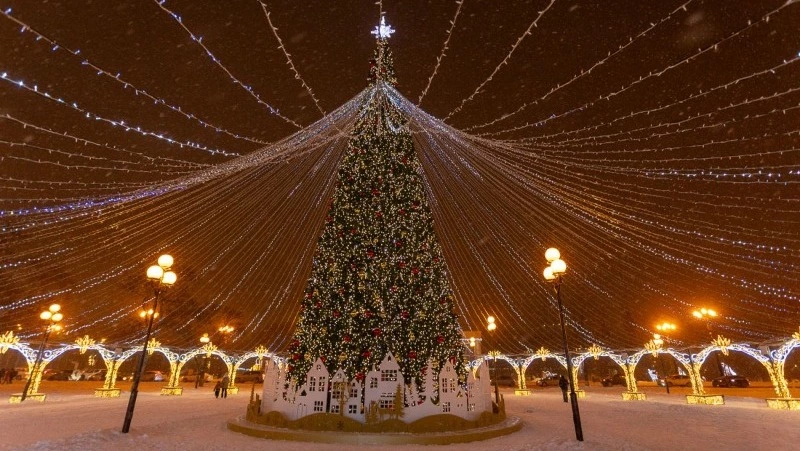 Праздничные вечерние экскурсии стартовали в Южно-Сахалинске