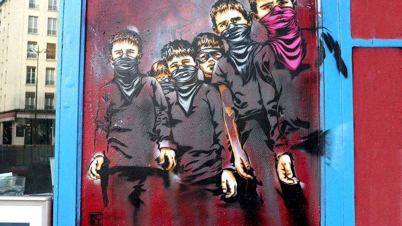 Школьников Сахалина отправляют на карантин и дистант из-за коронавируса