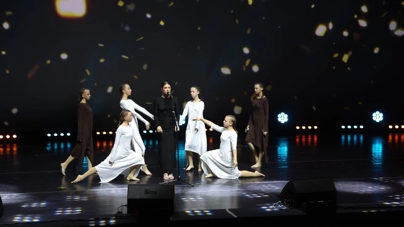 Концерт в поддержку бойцов специальной военной операции прошел в Южно-Сахалинске