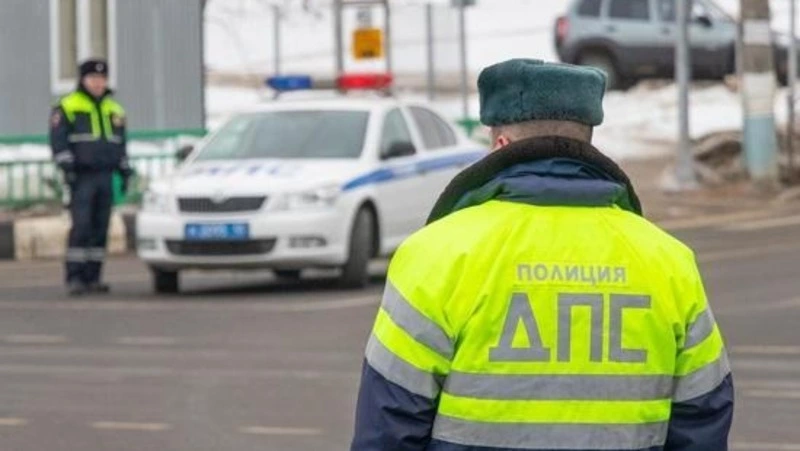 Водитель на Toyota Surf сбил 10-летнюю девочку в Охе днем 23 ноября