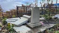 «Это не акт вандализма, а ДТП»: в Холмске нашли виновника погрома на кладбище