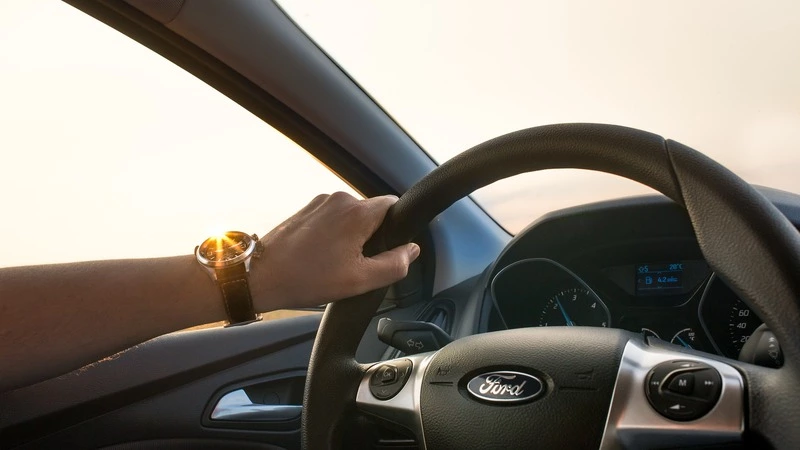 В Южно-Сахалинске мужчина угнал чужой автомобиль и сразу поехал за алкоголем