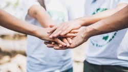 «Помнить — значит помогать»: сахалинцы собрали более 1,3 млн рублей на помощь ветеранам