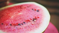 Диетологи назвали четыре фрукта, которые избавят от жира на животе