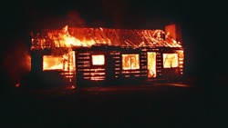 Пожар разгорелся в одном из садоводческих товариществ в Южно-Сахалинске