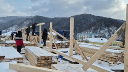 В марте 2025 года отремонтируют крышу пострадавшего от пожара дома в Невельске