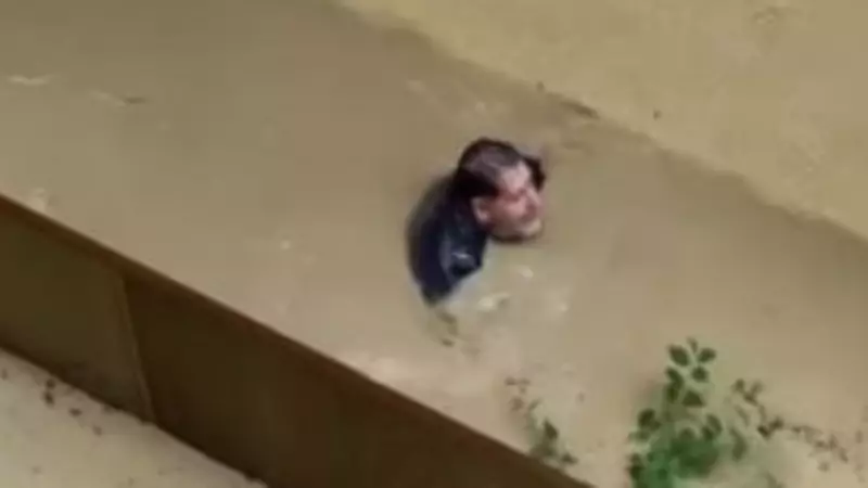 На любимом курорте сахалинцев бушует стихия. Людей готовят к худшему