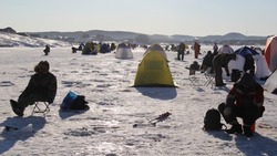 Спасатели Сахалина напомнили о правилах безопасной рыбалки на льду