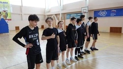 Внутришкольные соревнования по баскетболу провели в Курильске 