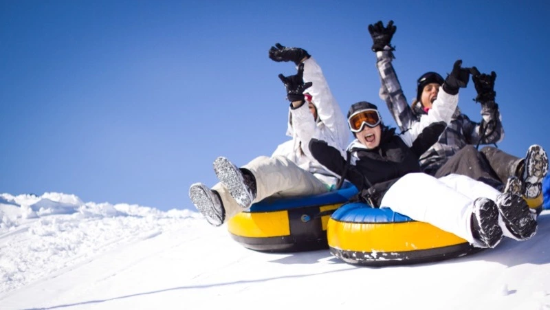 Жителям Сахалина напомнили о мерах безопасности при катании на тюбинге