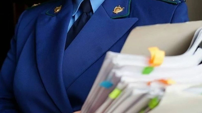 Прокурор Южно-Сахалинска выехал на место взрыва в многоквартирном доме