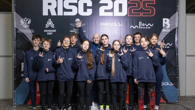 Сахалинские парашютисты завоевали шесть наград на соревнованиях в Москве