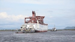 Новое судно для Сахалина спустили на воду в Хабаровске