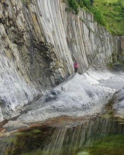Туристам рассказали, как добраться до самой известной природной красоты на Курилах