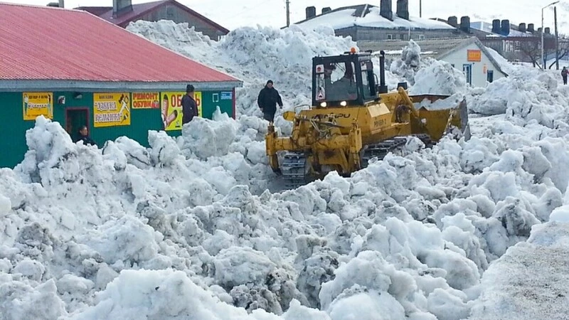 Программист Касперский отыскал на Курилах необычный сарай с выходом на случай снегопада