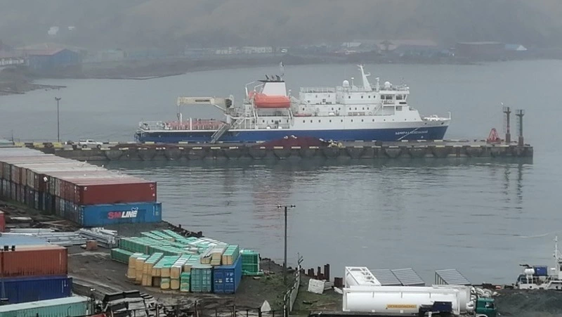 Рейс парома на Курилы перенесли на несколько дней из-за погоды