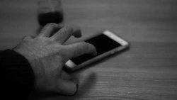 Два молодых сахалинца украли более 38 тыс рублей у соседки-пенсионерки 