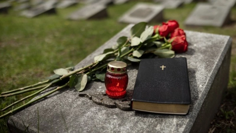 Радоница 2024: дата, история, традиции праздника, как правильно поминать усопших