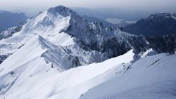 Лавинная опасность объявлена в трех районах Сахалина