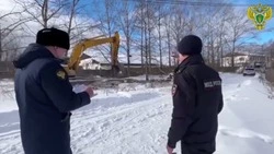 Аварийное здание в Смирных снесли после вмешательства прокуратуры