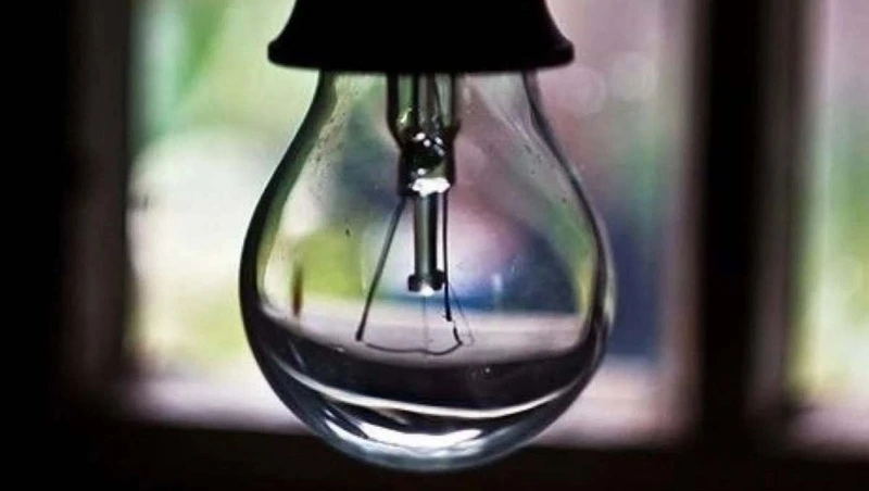 Авария на подстанции стала причиной отключения света в Углегорском районе