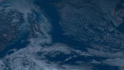 Активный циклон принесет непогоду на Сахалин и Курилы