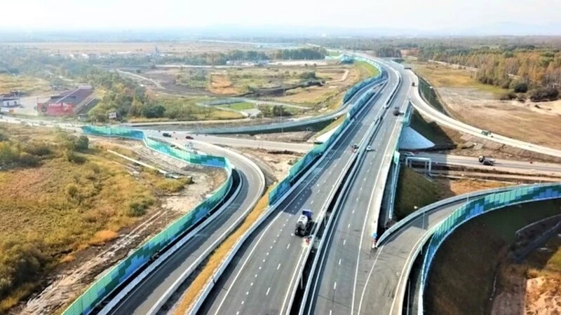 «25 тысяч авто в сутки». Завершено строительство первой скоростной трассы на Дальнем Востоке