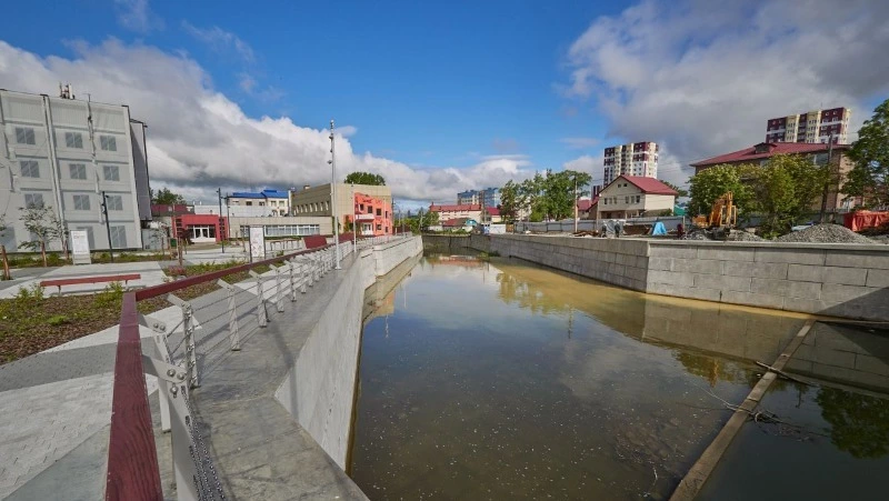На набережной реки Рогатки в Южно-Сахалинске обустроят амфитеатр