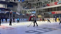 Хоккеисты «Сахалинских Акул» провели мастер-классы для всех желающих