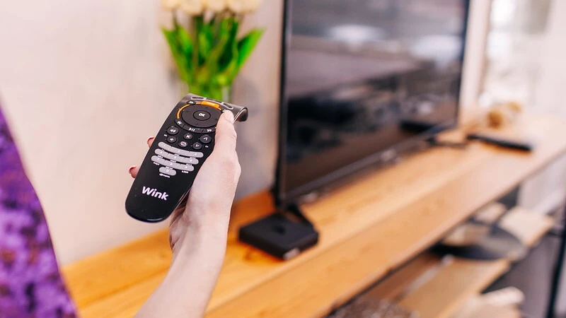 С любимыми не расставайтесь: сахалинцы активнопользуются Wi-Fi приставкой Wink+