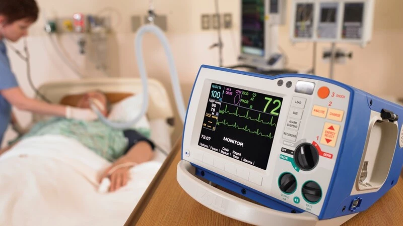 На Сахалине солдата-срочника увезли в реанимацию с разорванной селезенкой