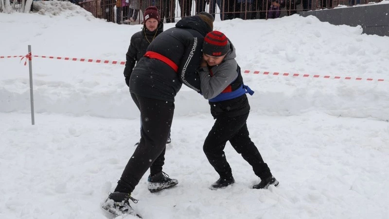 Состязания по русской борьбе на опоясках впервые провели на Сахалине 