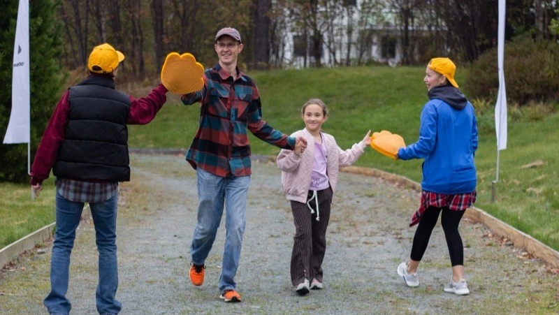 Волонтеры АО «Сахалинморнефтегаз-Шельф» собрали 320 кг кормов для приютов бездомных животных