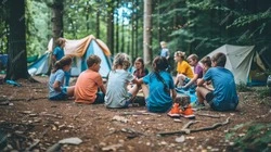 В Сахалинской области детей погибших участников СВО обеспечат бесплатными путевками в летние лагеря