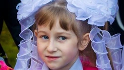 Форма первоклассника к 1 сентября на Сахалине: сколько? Одеваем девочку