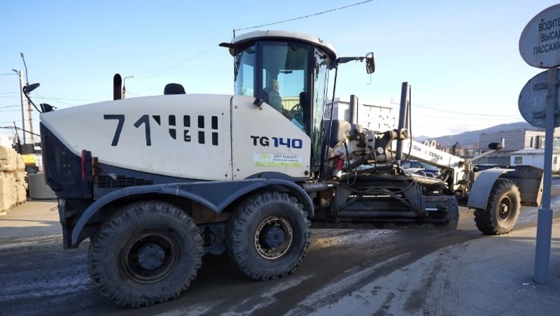 Более 500 уборочных машин будут очищать от снега улицы Южно-Сахалинска