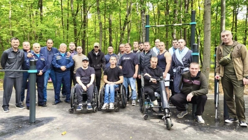 Сахалинцы подарили московскому военному госпиталю спортивную площадку