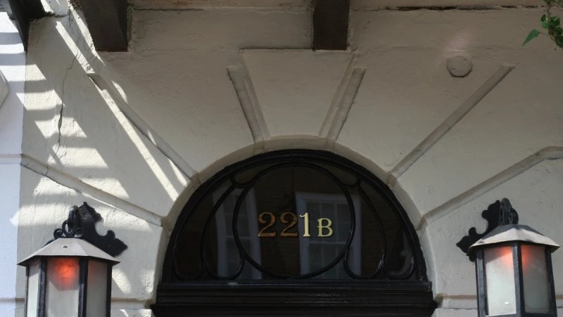 «Шерлок Холмс или Плюшкин»: жители России выбрали идеального соседа по съемному жилью